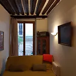 Deux Pieces St Sauveur
