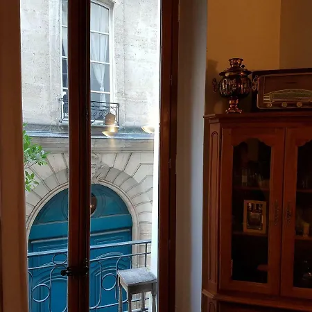 Apartment Deux Pieces St Sauveur Paris